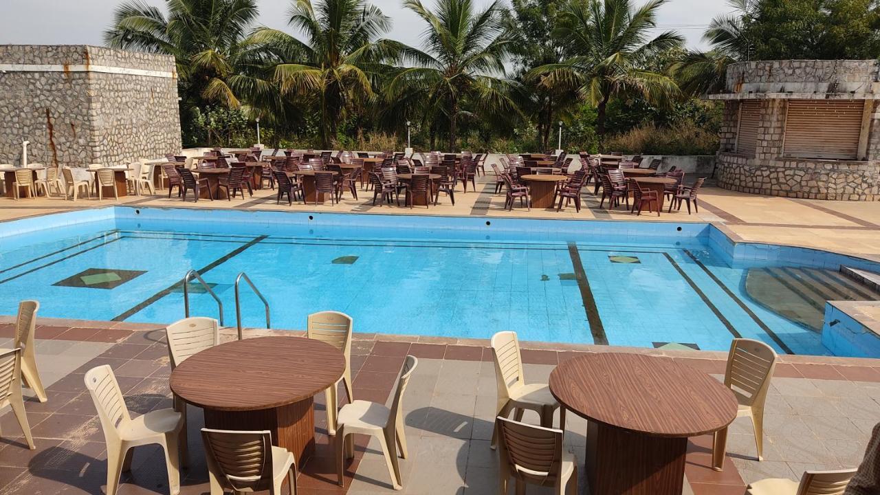 Kanthi Resorts Badami Bagalkot Экстерьер фото