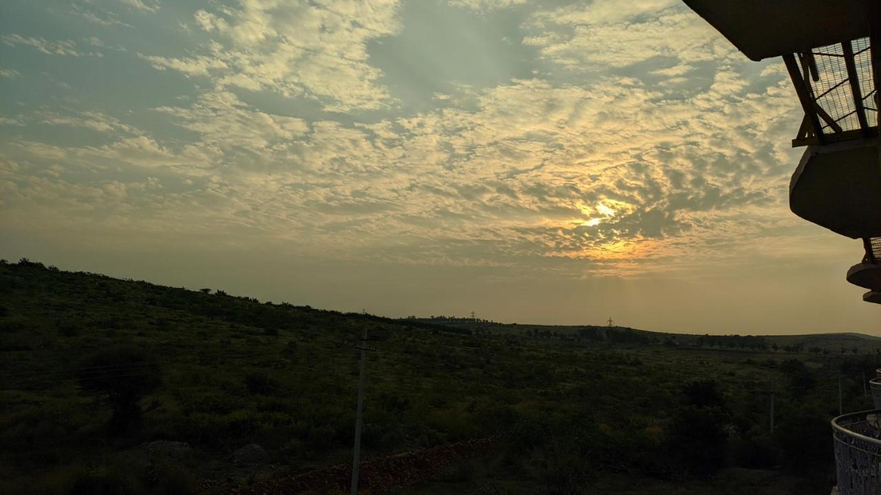 Kanthi Resorts Badami Bagalkot Экстерьер фото