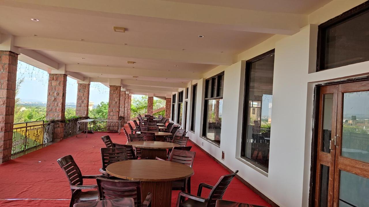 Kanthi Resorts Badami Bagalkot Экстерьер фото
