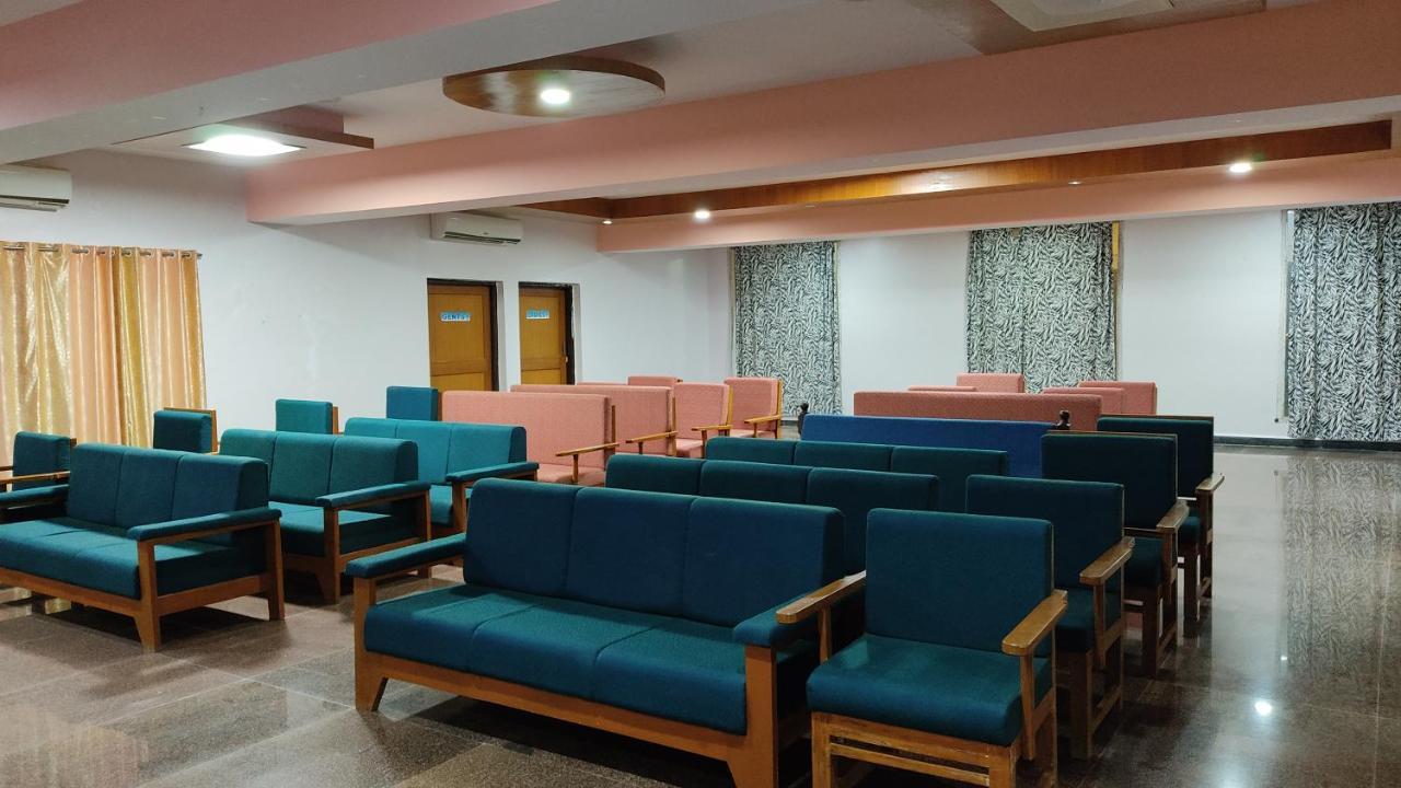 Kanthi Resorts Badami Bagalkot Экстерьер фото