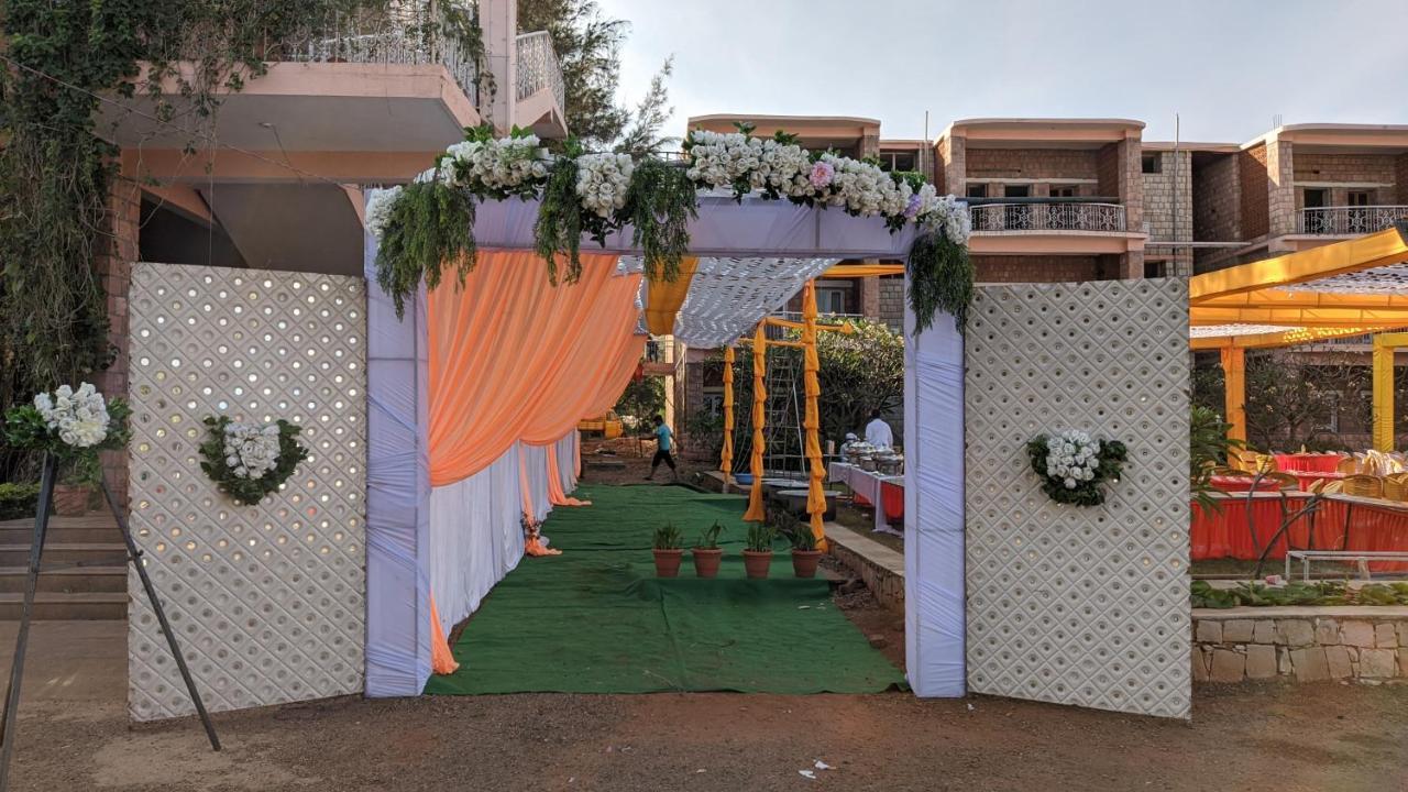 Kanthi Resorts Badami Bagalkot Экстерьер фото